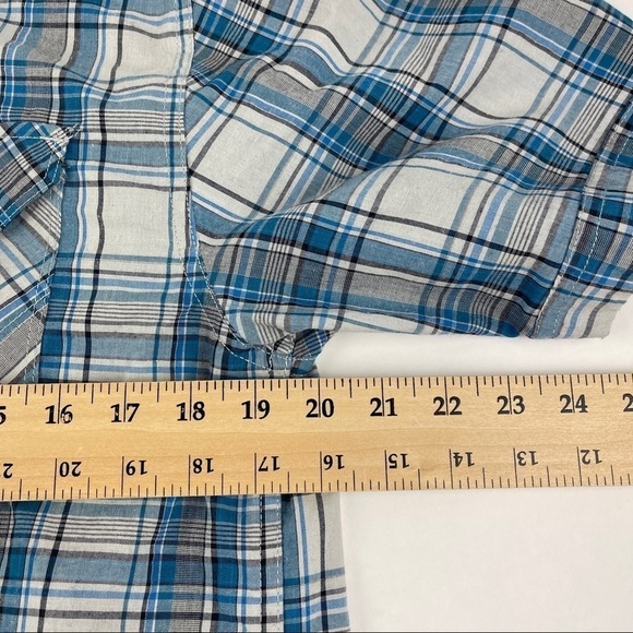 The North Face Button Up Shirt Mens Medium Blue Plaid Snap Pockets Short Sleeve - Picture 7 of 8